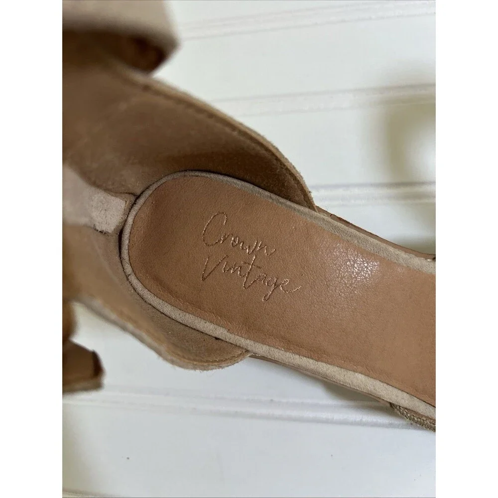 Crown Vintage Ladawen Wedge Heels Women 7M Beige Suede Strappy Buckle Pump Shoe